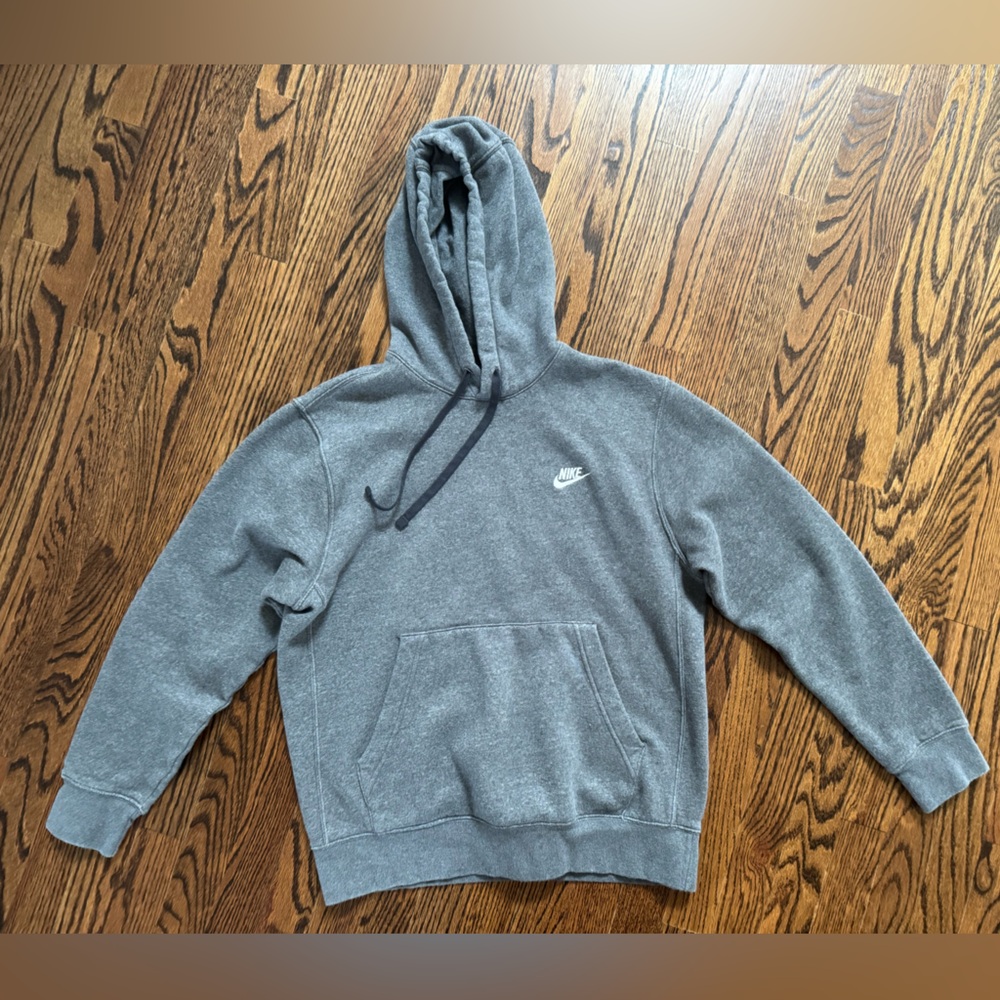 Men’s Nike dark gray hoodie sweatshirt size medium great condition!